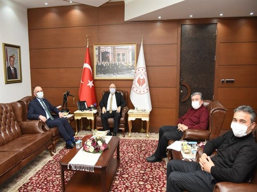 Zonguldak Ticaret ve Sanayi Odası Başkanı Metin Demir ile Almanya Essen Uyum Meclisi Üyesi Muhammet Balaban'dan Vali Mustafa Tutulmaz'a Ziyaret